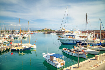 Fototapeta na wymiar Yachthafen, Antibes, Côte d'Azur, Frankreich 