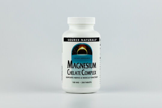 magnesium chelate complex editorial. dietary supplement in the jar