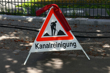Achtung Kanalreinigung