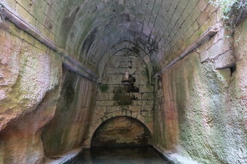 Naklejka premium La fontaine Sainte Marie, ville Sarlat La Caneda, département de la Dordogne, France