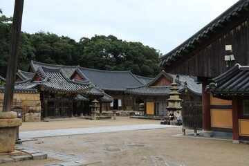 Fototapeta premium Tongdo-sa, Buddhist temple korea 