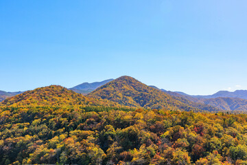 晴天のプユニ岬から見た山脈「秋の北海道」