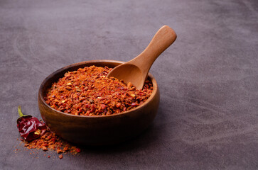 Red dry pepper powder and slices