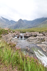 Fototapeta na wymiar Fairy Pools Wasserfälle auf der Insel Skye in Schottland