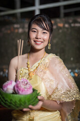 Loi Krathong Festival, Thai women wearing Thai costumes