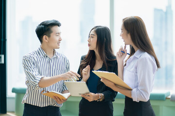 Professional business company women's office team meeting team colleagues business group.business women working with young business people.Happy cooperation and men's work, successful businessmen