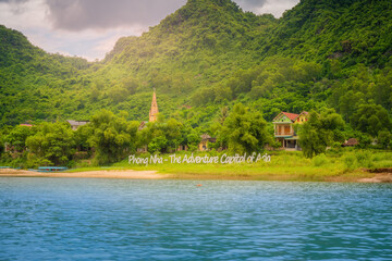 Fototapeta premium Phong Nha, Ke Bang cave, an amazing, wonderful cavern at Bo Trach, Vietnam, is world heritage of Viet Nam, traveller visit by boat on water.