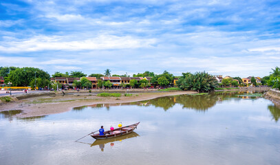 Fototapeta premium view of Hoi An ancient town, UNESCO world heritage, at Quang Nam province. Vietnam. Hoi An is one of the most popular destinations in Vietnam. Travel concept.