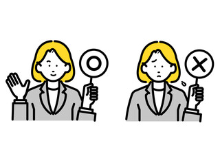 マルバツの札を持つ女性のイラスト素材セット