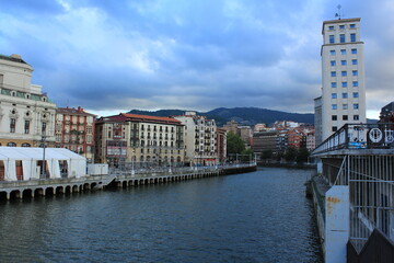 Fototapeta na wymiar Bilbao River View
