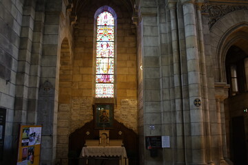 L'église Notre Dame de Bergerac, de style neo gothique, intérieur de l'église, ville Bergerac,...