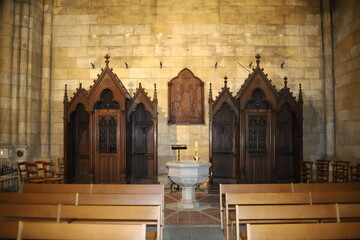 L'église Notre Dame de Bergerac, de style neo gothique, intérieur de l'église, ville Bergerac,...