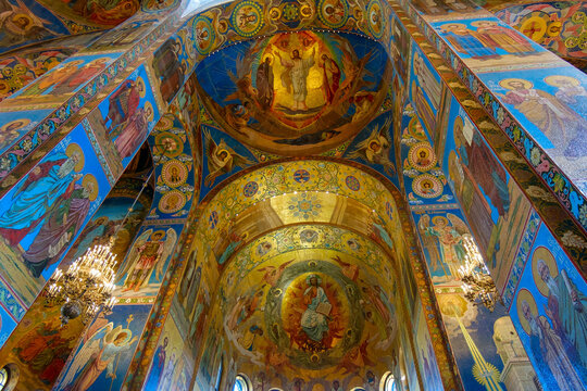 Russia. St. Petersburg 08.08.2022 Orthodox Church of the Savior on Spilled Blood
