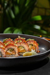 Roll with tuna and crab