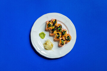 Philadelphia with salmon and black caviar