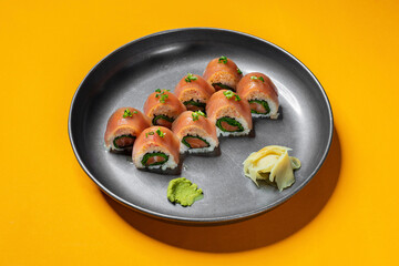 Roll with tuna and salmon