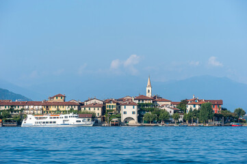 Fototapeta na wymiar Lake Maggiore with Isola dei Pescatori by Stresa