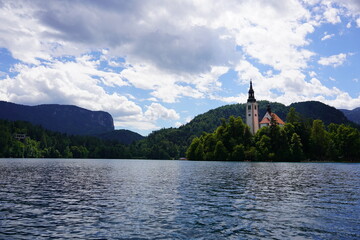Fototapeta na wymiar Isola Lago di Bled Slovenia