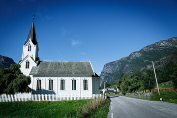 Fototapeta na wymiar Eglises Norvégiennes