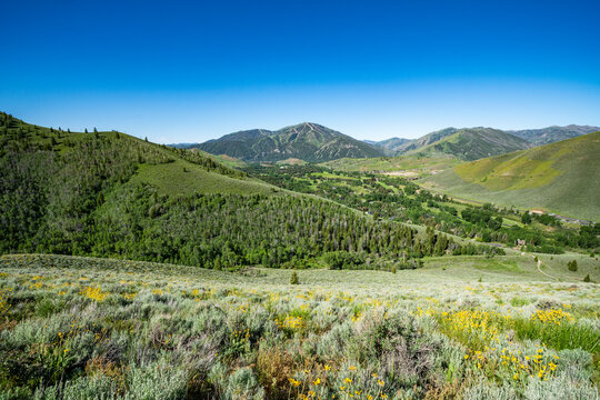 United States, Idaho, Bald Mountain seen from Proctor Loop Trail in Sun Valley