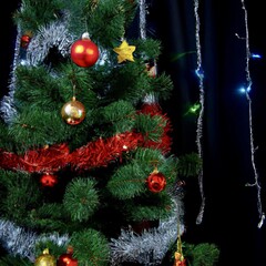 Illustration of decorated Christmas tree