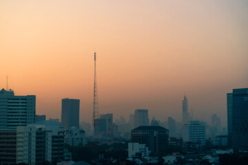Fototapeta na wymiar background city bangkok in the morning good weather