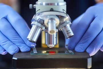 Microscope for laboratory and laboratory research in the field of medicine, science or chemistry.