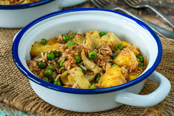 Spicy pineapple fried rice with green peas