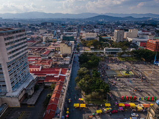 Obraz premium Beautiful aerial view of Guatemala City - Catedral Metropolitana de Santiago de Guatemala, the Constitution Plaza in Guatemala