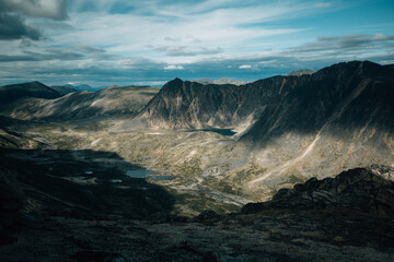Mountain range surrounding a valley