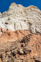 Fototapeta premium Red and white sandstone rock formations in Arizona 