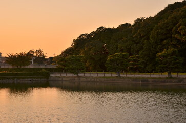 秋の垂仁天皇陵　黄昏時
