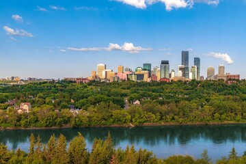 Fototapeta premium Edmonton Skyline Under A Bright Blue Sky