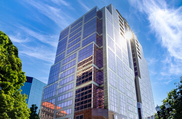 Obraz premium USA, streets of Portland city downtown, financial center and Pioneer Village district.