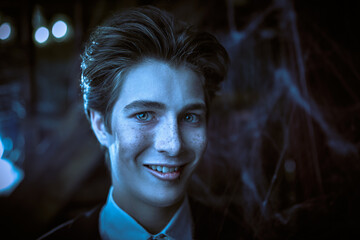 teen vampire by moonlight