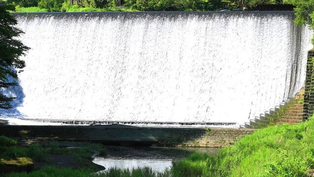 夏の白水溜池堰堤（白水ダム）大分県竹田市　Hakusui Dam in Summer. Ooita-ken Takeda city.　