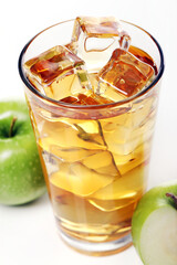 Apple juice with ice