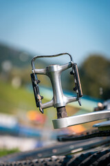 Obraz premium detail of a bicycle pedal with a blurry background