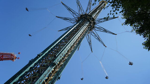 Carousel wiener prater, Ferris wheel, funfair, adventure park