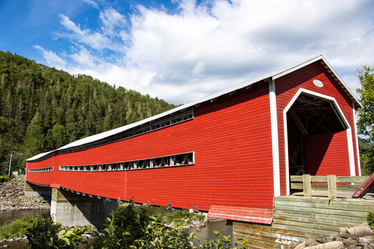 de Routhierville bridge, Municipality of Routhierville, Bas-St-Laurent, Quebec, Canada. Built in 1931 over the Matapedia River.