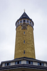 Fototapeta na wymiar Historischer Quellenturm in Bad Ems