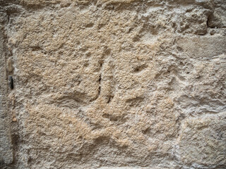 imagen textura piedra con marcas de golpes por los cortes 