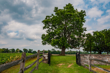 Fototapeta na wymiar Entrance to the Mumma Cemetery, Antietam National Cemetery, Maryland USA, Sharpsburg, Maryland
