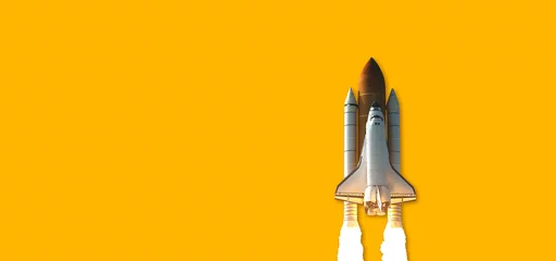 Schilderijen op glas Space Shuttle isolated on yellow background. Elements of this image furnished by NASA. © wasan