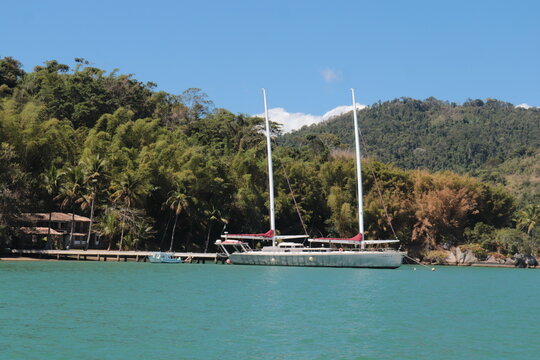 Paraty II, Amir Klink