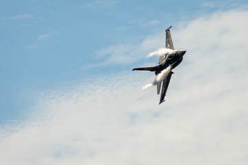 The incredible F-16 Viper at the Stuart Air Show