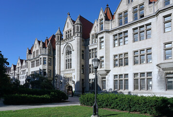The University of Chicago, ranked as one of the top world universities, has its main campus around...