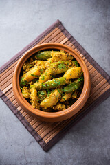 Aloo Potol or Dalna Recipe is a traditional sabzi from bengal made with potato & pointed gourd
