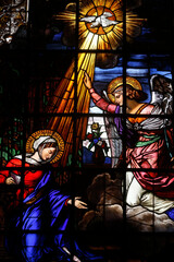 Stained glass in St Louis's cathedral : the Annunciation.