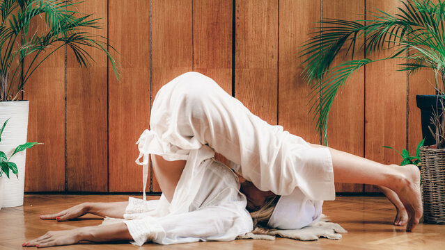 Sassy Fit Girl — Uddiyana Kriya Yoga Pose Day 21 of the 30 Day...